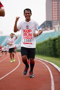 BIB: 1588, 201
                            <button type="button" onclick="openModal(5939317)" class="btn btn-primary btn-sm float-right btn-popup" data-toggle="modal" data-target=".modal-high-quality">
                        <i class="fas fa-shopping-cart"></i> Add to Cart
                    </button>
                                            <button type="button" onclick="isThisMe(5939317, true)" class="btn btn-success btn-sm float-right btn-popup btn-isme hidden" data-toggle="tooltip" data-placement="bottom" title="นี่คือรูปของคุณใช่ไหม คลิกที่นี่เพื่อเอาเข้าอัลบั้ม">
                        <i class="fas fa-plus"></i> Add to album
                    </button>
                    <button type="button" onclick="isThisMe(5939317, false)" class="btn btn-warning btn-sm float-right btn-popup btn-isnotme hidden">
                        <i class="fas fa-ban"></i> Remove from album
                    </button>