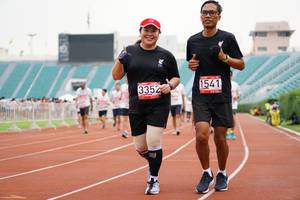 BIB: 1541, 3352
                            <button type="button" onclick="openModal(6026150)" class="btn btn-primary btn-sm float-right btn-popup" data-toggle="modal" data-target=".modal-high-quality">
                        <i class="fas fa-shopping-cart"></i> Add to Cart
                    </button>
                                            <button type="button" onclick="isThisMe(6026150, true)" class="btn btn-success btn-sm float-right btn-popup btn-isme hidden" data-toggle="tooltip" data-placement="bottom" title="นี่คือรูปของคุณใช่ไหม คลิกที่นี่เพื่อเอาเข้าอัลบั้ม">
                        <i class="fas fa-plus"></i> Add to album
                    </button>
                    <button type="button" onclick="isThisMe(6026150, false)" class="btn btn-warning btn-sm float-right btn-popup btn-isnotme hidden">
                        <i class="fas fa-ban"></i> Remove from album
                    </button>