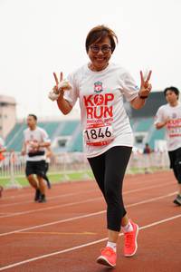 BIB: 20191, 1846
                            <button type="button" onclick="openModal(6023383)" class="btn btn-primary btn-sm float-right btn-popup" data-toggle="modal" data-target=".modal-high-quality">
                        <i class="fas fa-shopping-cart"></i> Add to Cart
                    </button>
                                            <button type="button" onclick="isThisMe(6023383, true)" class="btn btn-success btn-sm float-right btn-popup btn-isme hidden" data-toggle="tooltip" data-placement="bottom" title="นี่คือรูปของคุณใช่ไหม คลิกที่นี่เพื่อเอาเข้าอัลบั้ม">
                        <i class="fas fa-plus"></i> Add to album
                    </button>
                    <button type="button" onclick="isThisMe(6023383, false)" class="btn btn-warning btn-sm float-right btn-popup btn-isnotme hidden">
                        <i class="fas fa-ban"></i> Remove from album
                    </button>