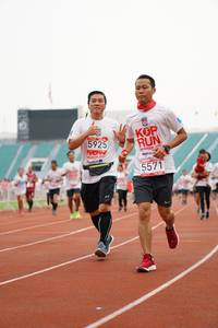 BIB: 5925, 5571
                            <button type="button" onclick="openModal(6020846)" class="btn btn-primary btn-sm float-right btn-popup" data-toggle="modal" data-target=".modal-high-quality">
                        <i class="fas fa-shopping-cart"></i> Add to Cart
                    </button>
                                            <button type="button" onclick="isThisMe(6020846, true)" class="btn btn-success btn-sm float-right btn-popup btn-isme hidden" data-toggle="tooltip" data-placement="bottom" title="นี่คือรูปของคุณใช่ไหม คลิกที่นี่เพื่อเอาเข้าอัลบั้ม">
                        <i class="fas fa-plus"></i> Add to album
                    </button>
                    <button type="button" onclick="isThisMe(6020846, false)" class="btn btn-warning btn-sm float-right btn-popup btn-isnotme hidden">
                        <i class="fas fa-ban"></i> Remove from album
                    </button>