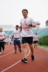 BIB: 2019, 7477
                            <button type="button" onclick="openModal(5938856)" class="btn btn-primary btn-sm float-right btn-popup" data-toggle="modal" data-target=".modal-high-quality">
                        <i class="fas fa-shopping-cart"></i> Add to Cart
                    </button>
                                            <button type="button" onclick="isThisMe(5938856, true)" class="btn btn-success btn-sm float-right btn-popup btn-isme hidden" data-toggle="tooltip" data-placement="bottom" title="นี่คือรูปของคุณใช่ไหม คลิกที่นี่เพื่อเอาเข้าอัลบั้ม">
                        <i class="fas fa-plus"></i> Add to album
                    </button>
                    <button type="button" onclick="isThisMe(5938856, false)" class="btn btn-warning btn-sm float-right btn-popup btn-isnotme hidden">
                        <i class="fas fa-ban"></i> Remove from album
                    </button>