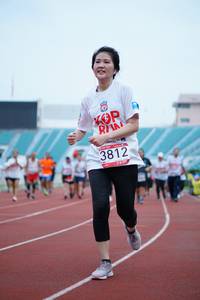 BIB: 3812
                            <button type="button" onclick="openModal(5936186)" class="btn btn-primary btn-sm float-right btn-popup" data-toggle="modal" data-target=".modal-high-quality">
                        <i class="fas fa-shopping-cart"></i> Add to Cart
                    </button>
                                            <button type="button" onclick="isThisMe(5936186, true)" class="btn btn-success btn-sm float-right btn-popup btn-isme hidden" data-toggle="tooltip" data-placement="bottom" title="นี่คือรูปของคุณใช่ไหม คลิกที่นี่เพื่อเอาเข้าอัลบั้ม">
                        <i class="fas fa-plus"></i> Add to album
                    </button>
                    <button type="button" onclick="isThisMe(5936186, false)" class="btn btn-warning btn-sm float-right btn-popup btn-isnotme hidden">
                        <i class="fas fa-ban"></i> Remove from album
                    </button>