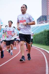 BIB: 8812
                            <button type="button" onclick="openModal(5936560)" class="btn btn-primary btn-sm float-right btn-popup" data-toggle="modal" data-target=".modal-high-quality">
                        <i class="fas fa-shopping-cart"></i> Add to Cart
                    </button>
                                            <button type="button" onclick="isThisMe(5936560, true)" class="btn btn-success btn-sm float-right btn-popup btn-isme hidden" data-toggle="tooltip" data-placement="bottom" title="นี่คือรูปของคุณใช่ไหม คลิกที่นี่เพื่อเอาเข้าอัลบั้ม">
                        <i class="fas fa-plus"></i> Add to album
                    </button>
                    <button type="button" onclick="isThisMe(5936560, false)" class="btn btn-warning btn-sm float-right btn-popup btn-isnotme hidden">
                        <i class="fas fa-ban"></i> Remove from album
                    </button>