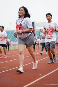 BIB: 7500, 1494, 137
                            <button type="button" onclick="openModal(5939579)" class="btn btn-primary btn-sm float-right btn-popup" data-toggle="modal" data-target=".modal-high-quality">
                        <i class="fas fa-shopping-cart"></i> Add to Cart
                    </button>
                                            <button type="button" onclick="isThisMe(5939579, true)" class="btn btn-success btn-sm float-right btn-popup btn-isme hidden" data-toggle="tooltip" data-placement="bottom" title="นี่คือรูปของคุณใช่ไหม คลิกที่นี่เพื่อเอาเข้าอัลบั้ม">
                        <i class="fas fa-plus"></i> Add to album
                    </button>
                    <button type="button" onclick="isThisMe(5939579, false)" class="btn btn-warning btn-sm float-right btn-popup btn-isnotme hidden">
                        <i class="fas fa-ban"></i> Remove from album
                    </button>