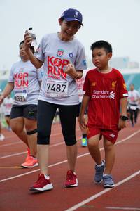 BIB: 7487, 9391
                            <button type="button" onclick="openModal(5938231)" class="btn btn-primary btn-sm float-right btn-popup" data-toggle="modal" data-target=".modal-high-quality">
                        <i class="fas fa-shopping-cart"></i> Add to Cart
                    </button>
                                            <button type="button" onclick="isThisMe(5938231, true)" class="btn btn-success btn-sm float-right btn-popup btn-isme hidden" data-toggle="tooltip" data-placement="bottom" title="นี่คือรูปของคุณใช่ไหม คลิกที่นี่เพื่อเอาเข้าอัลบั้ม">
                        <i class="fas fa-plus"></i> Add to album
                    </button>
                    <button type="button" onclick="isThisMe(5938231, false)" class="btn btn-warning btn-sm float-right btn-popup btn-isnotme hidden">
                        <i class="fas fa-ban"></i> Remove from album
                    </button>