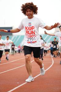 BIB: 2010, 2901
                            <button type="button" onclick="openModal(5941238)" class="btn btn-primary btn-sm float-right btn-popup" data-toggle="modal" data-target=".modal-high-quality">
                        <i class="fas fa-shopping-cart"></i> Add to Cart
                    </button>
                                            <button type="button" onclick="isThisMe(5941238, true)" class="btn btn-success btn-sm float-right btn-popup btn-isme hidden" data-toggle="tooltip" data-placement="bottom" title="นี่คือรูปของคุณใช่ไหม คลิกที่นี่เพื่อเอาเข้าอัลบั้ม">
                        <i class="fas fa-plus"></i> Add to album
                    </button>
                    <button type="button" onclick="isThisMe(5941238, false)" class="btn btn-warning btn-sm float-right btn-popup btn-isnotme hidden">
                        <i class="fas fa-ban"></i> Remove from album
                    </button>