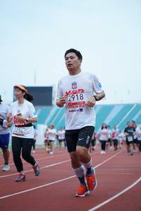 BIB: 2918, 219, 3254
                            <button type="button" onclick="openModal(5936151)" class="btn btn-primary btn-sm float-right btn-popup" data-toggle="modal" data-target=".modal-high-quality">
                        <i class="fas fa-shopping-cart"></i> Add to Cart
                    </button>
                                            <button type="button" onclick="isThisMe(5936151, true)" class="btn btn-success btn-sm float-right btn-popup btn-isme hidden" data-toggle="tooltip" data-placement="bottom" title="นี่คือรูปของคุณใช่ไหม คลิกที่นี่เพื่อเอาเข้าอัลบั้ม">
                        <i class="fas fa-plus"></i> Add to album
                    </button>
                    <button type="button" onclick="isThisMe(5936151, false)" class="btn btn-warning btn-sm float-right btn-popup btn-isnotme hidden">
                        <i class="fas fa-ban"></i> Remove from album
                    </button>