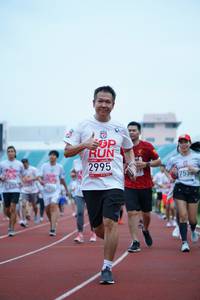 BIB: 2995, 753
                            <button type="button" onclick="openModal(5936085)" class="btn btn-primary btn-sm float-right btn-popup" data-toggle="modal" data-target=".modal-high-quality">
                        <i class="fas fa-shopping-cart"></i> Add to Cart
                    </button>
                                            <button type="button" onclick="isThisMe(5936085, true)" class="btn btn-success btn-sm float-right btn-popup btn-isme hidden" data-toggle="tooltip" data-placement="bottom" title="นี่คือรูปของคุณใช่ไหม คลิกที่นี่เพื่อเอาเข้าอัลบั้ม">
                        <i class="fas fa-plus"></i> Add to album
                    </button>
                    <button type="button" onclick="isThisMe(5936085, false)" class="btn btn-warning btn-sm float-right btn-popup btn-isnotme hidden">
                        <i class="fas fa-ban"></i> Remove from album
                    </button>