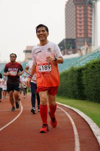 BIB: 4189, 928
                            <button type="button" onclick="openModal(6022425)" class="btn btn-primary btn-sm float-right btn-popup" data-toggle="modal" data-target=".modal-high-quality">
                        <i class="fas fa-shopping-cart"></i> Add to Cart
                    </button>
                                            <button type="button" onclick="isThisMe(6022425, true)" class="btn btn-success btn-sm float-right btn-popup btn-isme hidden" data-toggle="tooltip" data-placement="bottom" title="นี่คือรูปของคุณใช่ไหม คลิกที่นี่เพื่อเอาเข้าอัลบั้ม">
                        <i class="fas fa-plus"></i> Add to album
                    </button>
                    <button type="button" onclick="isThisMe(6022425, false)" class="btn btn-warning btn-sm float-right btn-popup btn-isnotme hidden">
                        <i class="fas fa-ban"></i> Remove from album
                    </button>