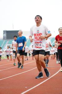 BIB: 2816
                            <button type="button" onclick="openModal(5941130)" class="btn btn-primary btn-sm float-right btn-popup" data-toggle="modal" data-target=".modal-high-quality">
                        <i class="fas fa-shopping-cart"></i> Add to Cart
                    </button>
                                            <button type="button" onclick="isThisMe(5941130, true)" class="btn btn-success btn-sm float-right btn-popup btn-isme hidden" data-toggle="tooltip" data-placement="bottom" title="นี่คือรูปของคุณใช่ไหม คลิกที่นี่เพื่อเอาเข้าอัลบั้ม">
                        <i class="fas fa-plus"></i> Add to album
                    </button>
                    <button type="button" onclick="isThisMe(5941130, false)" class="btn btn-warning btn-sm float-right btn-popup btn-isnotme hidden">
                        <i class="fas fa-ban"></i> Remove from album
                    </button>