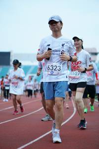 BIB: 6323, 4607
                            <button type="button" onclick="openModal(5936229)" class="btn btn-primary btn-sm float-right btn-popup" data-toggle="modal" data-target=".modal-high-quality">
                        <i class="fas fa-shopping-cart"></i> Add to Cart
                    </button>
                                            <button type="button" onclick="isThisMe(5936229, true)" class="btn btn-success btn-sm float-right btn-popup btn-isme hidden" data-toggle="tooltip" data-placement="bottom" title="นี่คือรูปของคุณใช่ไหม คลิกที่นี่เพื่อเอาเข้าอัลบั้ม">
                        <i class="fas fa-plus"></i> Add to album
                    </button>
                    <button type="button" onclick="isThisMe(5936229, false)" class="btn btn-warning btn-sm float-right btn-popup btn-isnotme hidden">
                        <i class="fas fa-ban"></i> Remove from album
                    </button>