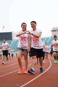 BIB: 1845, 9019, 1844
                            <button type="button" onclick="openModal(6021541)" class="btn btn-primary btn-sm float-right btn-popup" data-toggle="modal" data-target=".modal-high-quality">
                        <i class="fas fa-shopping-cart"></i> Add to Cart
                    </button>
                                            <button type="button" onclick="isThisMe(6021541, true)" class="btn btn-success btn-sm float-right btn-popup btn-isme hidden" data-toggle="tooltip" data-placement="bottom" title="นี่คือรูปของคุณใช่ไหม คลิกที่นี่เพื่อเอาเข้าอัลบั้ม">
                        <i class="fas fa-plus"></i> Add to album
                    </button>
                    <button type="button" onclick="isThisMe(6021541, false)" class="btn btn-warning btn-sm float-right btn-popup btn-isnotme hidden">
                        <i class="fas fa-ban"></i> Remove from album
                    </button>