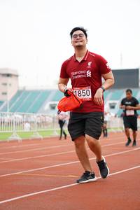 BIB: 1850
                            <button type="button" onclick="openModal(5941052)" class="btn btn-primary btn-sm float-right btn-popup" data-toggle="modal" data-target=".modal-high-quality">
                        <i class="fas fa-shopping-cart"></i> Add to Cart
                    </button>
                                            <button type="button" onclick="isThisMe(5941052, true)" class="btn btn-success btn-sm float-right btn-popup btn-isme hidden" data-toggle="tooltip" data-placement="bottom" title="นี่คือรูปของคุณใช่ไหม คลิกที่นี่เพื่อเอาเข้าอัลบั้ม">
                        <i class="fas fa-plus"></i> Add to album
                    </button>
                    <button type="button" onclick="isThisMe(5941052, false)" class="btn btn-warning btn-sm float-right btn-popup btn-isnotme hidden">
                        <i class="fas fa-ban"></i> Remove from album
                    </button>