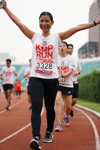 BIB: 3328, 3487, 2019
                            <button type="button" onclick="openModal(5941348)" class="btn btn-primary btn-sm float-right btn-popup" data-toggle="modal" data-target=".modal-high-quality">
                        <i class="fas fa-shopping-cart"></i> Add to Cart
                    </button>
                                            <button type="button" onclick="isThisMe(5941348, true)" class="btn btn-success btn-sm float-right btn-popup btn-isme hidden" data-toggle="tooltip" data-placement="bottom" title="นี่คือรูปของคุณใช่ไหม คลิกที่นี่เพื่อเอาเข้าอัลบั้ม">
                        <i class="fas fa-plus"></i> Add to album
                    </button>
                    <button type="button" onclick="isThisMe(5941348, false)" class="btn btn-warning btn-sm float-right btn-popup btn-isnotme hidden">
                        <i class="fas fa-ban"></i> Remove from album
                    </button>