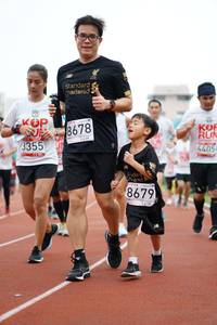 BIB: 8678, 3355, 4405, 8679
                            <button type="button" onclick="openModal(5941245)" class="btn btn-primary btn-sm float-right btn-popup" data-toggle="modal" data-target=".modal-high-quality">
                        <i class="fas fa-shopping-cart"></i> Add to Cart
                    </button>
                                            <button type="button" onclick="isThisMe(5941245, true)" class="btn btn-success btn-sm float-right btn-popup btn-isme hidden" data-toggle="tooltip" data-placement="bottom" title="นี่คือรูปของคุณใช่ไหม คลิกที่นี่เพื่อเอาเข้าอัลบั้ม">
                        <i class="fas fa-plus"></i> Add to album
                    </button>
                    <button type="button" onclick="isThisMe(5941245, false)" class="btn btn-warning btn-sm float-right btn-popup btn-isnotme hidden">
                        <i class="fas fa-ban"></i> Remove from album
                    </button>