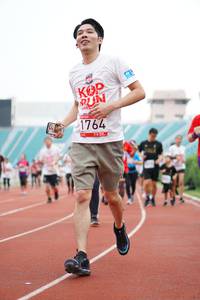 BIB: 1764
                            <button type="button" onclick="openModal(5941242)" class="btn btn-primary btn-sm float-right btn-popup" data-toggle="modal" data-target=".modal-high-quality">
                        <i class="fas fa-shopping-cart"></i> Add to Cart
                    </button>
                                            <button type="button" onclick="isThisMe(5941242, true)" class="btn btn-success btn-sm float-right btn-popup btn-isme hidden" data-toggle="tooltip" data-placement="bottom" title="นี่คือรูปของคุณใช่ไหม คลิกที่นี่เพื่อเอาเข้าอัลบั้ม">
                        <i class="fas fa-plus"></i> Add to album
                    </button>
                    <button type="button" onclick="isThisMe(5941242, false)" class="btn btn-warning btn-sm float-right btn-popup btn-isnotme hidden">
                        <i class="fas fa-ban"></i> Remove from album
                    </button>