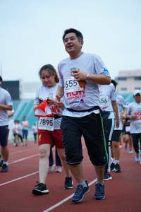 BIB: 655, 7895
                            <button type="button" onclick="openModal(5936008)" class="btn btn-primary btn-sm float-right btn-popup" data-toggle="modal" data-target=".modal-high-quality">
                        <i class="fas fa-shopping-cart"></i> Add to Cart
                    </button>
                                            <button type="button" onclick="isThisMe(5936008, true)" class="btn btn-success btn-sm float-right btn-popup btn-isme hidden" data-toggle="tooltip" data-placement="bottom" title="นี่คือรูปของคุณใช่ไหม คลิกที่นี่เพื่อเอาเข้าอัลบั้ม">
                        <i class="fas fa-plus"></i> Add to album
                    </button>
                    <button type="button" onclick="isThisMe(5936008, false)" class="btn btn-warning btn-sm float-right btn-popup btn-isnotme hidden">
                        <i class="fas fa-ban"></i> Remove from album
                    </button>