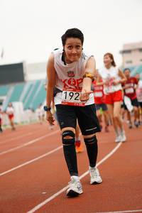 BIB: 192
                            <button type="button" onclick="openModal(6026737)" class="btn btn-primary btn-sm float-right btn-popup" data-toggle="modal" data-target=".modal-high-quality">
                        <i class="fas fa-shopping-cart"></i> Add to Cart
                    </button>
                                            <button type="button" onclick="isThisMe(6026737, true)" class="btn btn-success btn-sm float-right btn-popup btn-isme hidden" data-toggle="tooltip" data-placement="bottom" title="นี่คือรูปของคุณใช่ไหม คลิกที่นี่เพื่อเอาเข้าอัลบั้ม">
                        <i class="fas fa-plus"></i> Add to album
                    </button>
                    <button type="button" onclick="isThisMe(6026737, false)" class="btn btn-warning btn-sm float-right btn-popup btn-isnotme hidden">
                        <i class="fas fa-ban"></i> Remove from album
                    </button>