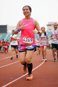 BIB: 4269, 650
                            <button type="button" onclick="openModal(5939945)" class="btn btn-primary btn-sm float-right btn-popup" data-toggle="modal" data-target=".modal-high-quality">
                        <i class="fas fa-shopping-cart"></i> Add to Cart
                    </button>
                                            <button type="button" onclick="isThisMe(5939945, true)" class="btn btn-success btn-sm float-right btn-popup btn-isme hidden" data-toggle="tooltip" data-placement="bottom" title="นี่คือรูปของคุณใช่ไหม คลิกที่นี่เพื่อเอาเข้าอัลบั้ม">
                        <i class="fas fa-plus"></i> Add to album
                    </button>
                    <button type="button" onclick="isThisMe(5939945, false)" class="btn btn-warning btn-sm float-right btn-popup btn-isnotme hidden">
                        <i class="fas fa-ban"></i> Remove from album
                    </button>