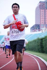 BIB: 6708
                            <button type="button" onclick="openModal(5934938)" class="btn btn-primary btn-sm float-right btn-popup" data-toggle="modal" data-target=".modal-high-quality">
                        <i class="fas fa-shopping-cart"></i> Add to Cart
                    </button>
                                            <button type="button" onclick="isThisMe(5934938, true)" class="btn btn-success btn-sm float-right btn-popup btn-isme hidden" data-toggle="tooltip" data-placement="bottom" title="นี่คือรูปของคุณใช่ไหม คลิกที่นี่เพื่อเอาเข้าอัลบั้ม">
                        <i class="fas fa-plus"></i> Add to album
                    </button>
                    <button type="button" onclick="isThisMe(5934938, false)" class="btn btn-warning btn-sm float-right btn-popup btn-isnotme hidden">
                        <i class="fas fa-ban"></i> Remove from album
                    </button>