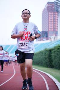 BIB: 2018, 7367
                            <button type="button" onclick="openModal(5934937)" class="btn btn-primary btn-sm float-right btn-popup" data-toggle="modal" data-target=".modal-high-quality">
                        <i class="fas fa-shopping-cart"></i> Add to Cart
                    </button>
                                            <button type="button" onclick="isThisMe(5934937, true)" class="btn btn-success btn-sm float-right btn-popup btn-isme hidden" data-toggle="tooltip" data-placement="bottom" title="นี่คือรูปของคุณใช่ไหม คลิกที่นี่เพื่อเอาเข้าอัลบั้ม">
                        <i class="fas fa-plus"></i> Add to album
                    </button>
                    <button type="button" onclick="isThisMe(5934937, false)" class="btn btn-warning btn-sm float-right btn-popup btn-isnotme hidden">
                        <i class="fas fa-ban"></i> Remove from album
                    </button>