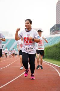 BIB: 2826, 8246
                            <button type="button" onclick="openModal(5940692)" class="btn btn-primary btn-sm float-right btn-popup" data-toggle="modal" data-target=".modal-high-quality">
                        <i class="fas fa-shopping-cart"></i> Add to Cart
                    </button>
                                            <button type="button" onclick="isThisMe(5940692, true)" class="btn btn-success btn-sm float-right btn-popup btn-isme hidden" data-toggle="tooltip" data-placement="bottom" title="นี่คือรูปของคุณใช่ไหม คลิกที่นี่เพื่อเอาเข้าอัลบั้ม">
                        <i class="fas fa-plus"></i> Add to album
                    </button>
                    <button type="button" onclick="isThisMe(5940692, false)" class="btn btn-warning btn-sm float-right btn-popup btn-isnotme hidden">
                        <i class="fas fa-ban"></i> Remove from album
                    </button>