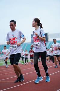 BIB: 7480, 7481
                            <button type="button" onclick="openModal(5936086)" class="btn btn-primary btn-sm float-right btn-popup" data-toggle="modal" data-target=".modal-high-quality">
                        <i class="fas fa-shopping-cart"></i> Add to Cart
                    </button>
                                            <button type="button" onclick="isThisMe(5936086, true)" class="btn btn-success btn-sm float-right btn-popup btn-isme hidden" data-toggle="tooltip" data-placement="bottom" title="นี่คือรูปของคุณใช่ไหม คลิกที่นี่เพื่อเอาเข้าอัลบั้ม">
                        <i class="fas fa-plus"></i> Add to album
                    </button>
                    <button type="button" onclick="isThisMe(5936086, false)" class="btn btn-warning btn-sm float-right btn-popup btn-isnotme hidden">
                        <i class="fas fa-ban"></i> Remove from album
                    </button>