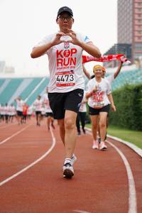 BIB: 201, 4473, 9354
                            <button type="button" onclick="openModal(5941337)" class="btn btn-primary btn-sm float-right btn-popup" data-toggle="modal" data-target=".modal-high-quality">
                        <i class="fas fa-shopping-cart"></i> Add to Cart
                    </button>
                                            <button type="button" onclick="isThisMe(5941337, true)" class="btn btn-success btn-sm float-right btn-popup btn-isme hidden" data-toggle="tooltip" data-placement="bottom" title="นี่คือรูปของคุณใช่ไหม คลิกที่นี่เพื่อเอาเข้าอัลบั้ม">
                        <i class="fas fa-plus"></i> Add to album
                    </button>
                    <button type="button" onclick="isThisMe(5941337, false)" class="btn btn-warning btn-sm float-right btn-popup btn-isnotme hidden">
                        <i class="fas fa-ban"></i> Remove from album
                    </button>