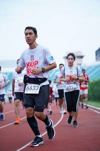 BIB: 6633, 8773
                            <button type="button" onclick="openModal(5935864)" class="btn btn-primary btn-sm float-right btn-popup" data-toggle="modal" data-target=".modal-high-quality">
                        <i class="fas fa-shopping-cart"></i> Add to Cart
                    </button>
                                            <button type="button" onclick="isThisMe(5935864, true)" class="btn btn-success btn-sm float-right btn-popup btn-isme hidden" data-toggle="tooltip" data-placement="bottom" title="นี่คือรูปของคุณใช่ไหม คลิกที่นี่เพื่อเอาเข้าอัลบั้ม">
                        <i class="fas fa-plus"></i> Add to album
                    </button>
                    <button type="button" onclick="isThisMe(5935864, false)" class="btn btn-warning btn-sm float-right btn-popup btn-isnotme hidden">
                        <i class="fas fa-ban"></i> Remove from album
                    </button>