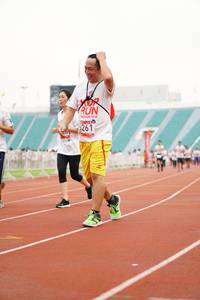 BIB: 201, 261
                            <button type="button" onclick="openModal(6026508)" class="btn btn-primary btn-sm float-right btn-popup" data-toggle="modal" data-target=".modal-high-quality">
                        <i class="fas fa-shopping-cart"></i> Add to Cart
                    </button>
                                            <button type="button" onclick="isThisMe(6026508, true)" class="btn btn-success btn-sm float-right btn-popup btn-isme hidden" data-toggle="tooltip" data-placement="bottom" title="นี่คือรูปของคุณใช่ไหม คลิกที่นี่เพื่อเอาเข้าอัลบั้ม">
                        <i class="fas fa-plus"></i> Add to album
                    </button>
                    <button type="button" onclick="isThisMe(6026508, false)" class="btn btn-warning btn-sm float-right btn-popup btn-isnotme hidden">
                        <i class="fas fa-ban"></i> Remove from album
                    </button>