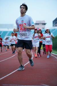 BIB: 2011, 7052, 6293
                            <button type="button" onclick="openModal(5935288)" class="btn btn-primary btn-sm float-right btn-popup" data-toggle="modal" data-target=".modal-high-quality">
                        <i class="fas fa-shopping-cart"></i> Add to Cart
                    </button>
                                            <button type="button" onclick="isThisMe(5935288, true)" class="btn btn-success btn-sm float-right btn-popup btn-isme hidden" data-toggle="tooltip" data-placement="bottom" title="นี่คือรูปของคุณใช่ไหม คลิกที่นี่เพื่อเอาเข้าอัลบั้ม">
                        <i class="fas fa-plus"></i> Add to album
                    </button>
                    <button type="button" onclick="isThisMe(5935288, false)" class="btn btn-warning btn-sm float-right btn-popup btn-isnotme hidden">
                        <i class="fas fa-ban"></i> Remove from album
                    </button>