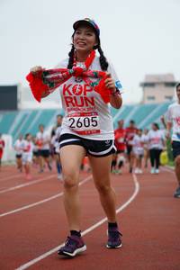 BIB: 2018, 2605
                            <button type="button" onclick="openModal(5937956)" class="btn btn-primary btn-sm float-right btn-popup" data-toggle="modal" data-target=".modal-high-quality">
                        <i class="fas fa-shopping-cart"></i> Add to Cart
                    </button>
                                            <button type="button" onclick="isThisMe(5937956, true)" class="btn btn-success btn-sm float-right btn-popup btn-isme hidden" data-toggle="tooltip" data-placement="bottom" title="นี่คือรูปของคุณใช่ไหม คลิกที่นี่เพื่อเอาเข้าอัลบั้ม">
                        <i class="fas fa-plus"></i> Add to album
                    </button>
                    <button type="button" onclick="isThisMe(5937956, false)" class="btn btn-warning btn-sm float-right btn-popup btn-isnotme hidden">
                        <i class="fas fa-ban"></i> Remove from album
                    </button>