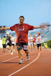 BIB: 092, 610, 
                            <button type="button" onclick="openModal(5934631)" class="btn btn-primary btn-sm float-right btn-popup" data-toggle="modal" data-target=".modal-high-quality">
                        <i class="fas fa-shopping-cart"></i> Add to Cart
                    </button>
                                            <button type="button" onclick="isThisMe(5934631, true)" class="btn btn-success btn-sm float-right btn-popup btn-isme hidden" data-toggle="tooltip" data-placement="bottom" title="นี่คือรูปของคุณใช่ไหม คลิกที่นี่เพื่อเอาเข้าอัลบั้ม">
                        <i class="fas fa-plus"></i> Add to album
                    </button>
                    <button type="button" onclick="isThisMe(5934631, false)" class="btn btn-warning btn-sm float-right btn-popup btn-isnotme hidden">
                        <i class="fas fa-ban"></i> Remove from album
                    </button>