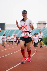 BIB: 1725
                            <button type="button" onclick="openModal(5938995)" class="btn btn-primary btn-sm float-right btn-popup" data-toggle="modal" data-target=".modal-high-quality">
                        <i class="fas fa-shopping-cart"></i> Add to Cart
                    </button>
                                            <button type="button" onclick="isThisMe(5938995, true)" class="btn btn-success btn-sm float-right btn-popup btn-isme hidden" data-toggle="tooltip" data-placement="bottom" title="นี่คือรูปของคุณใช่ไหม คลิกที่นี่เพื่อเอาเข้าอัลบั้ม">
                        <i class="fas fa-plus"></i> Add to album
                    </button>
                    <button type="button" onclick="isThisMe(5938995, false)" class="btn btn-warning btn-sm float-right btn-popup btn-isnotme hidden">
                        <i class="fas fa-ban"></i> Remove from album
                    </button>