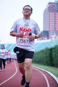 BIB: 7367
                            <button type="button" onclick="openModal(5934933)" class="btn btn-primary btn-sm float-right btn-popup" data-toggle="modal" data-target=".modal-high-quality">
                        <i class="fas fa-shopping-cart"></i> Add to Cart
                    </button>
                                            <button type="button" onclick="isThisMe(5934933, true)" class="btn btn-success btn-sm float-right btn-popup btn-isme hidden" data-toggle="tooltip" data-placement="bottom" title="นี่คือรูปของคุณใช่ไหม คลิกที่นี่เพื่อเอาเข้าอัลบั้ม">
                        <i class="fas fa-plus"></i> Add to album
                    </button>
                    <button type="button" onclick="isThisMe(5934933, false)" class="btn btn-warning btn-sm float-right btn-popup btn-isnotme hidden">
                        <i class="fas fa-ban"></i> Remove from album
                    </button>