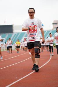 BIB: 2019, 1500
                            <button type="button" onclick="openModal(6026865)" class="btn btn-primary btn-sm float-right btn-popup" data-toggle="modal" data-target=".modal-high-quality">
                        <i class="fas fa-shopping-cart"></i> Add to Cart
                    </button>
                                            <button type="button" onclick="isThisMe(6026865, true)" class="btn btn-success btn-sm float-right btn-popup btn-isme hidden" data-toggle="tooltip" data-placement="bottom" title="นี่คือรูปของคุณใช่ไหม คลิกที่นี่เพื่อเอาเข้าอัลบั้ม">
                        <i class="fas fa-plus"></i> Add to album
                    </button>
                    <button type="button" onclick="isThisMe(6026865, false)" class="btn btn-warning btn-sm float-right btn-popup btn-isnotme hidden">
                        <i class="fas fa-ban"></i> Remove from album
                    </button>