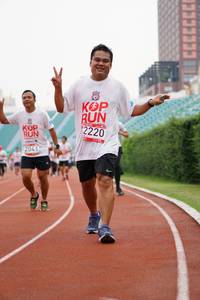 BIB: 2220, 2041
                            <button type="button" onclick="openModal(5941456)" class="btn btn-primary btn-sm float-right btn-popup" data-toggle="modal" data-target=".modal-high-quality">
                        <i class="fas fa-shopping-cart"></i> Add to Cart
                    </button>
                                            <button type="button" onclick="isThisMe(5941456, true)" class="btn btn-success btn-sm float-right btn-popup btn-isme hidden" data-toggle="tooltip" data-placement="bottom" title="นี่คือรูปของคุณใช่ไหม คลิกที่นี่เพื่อเอาเข้าอัลบั้ม">
                        <i class="fas fa-plus"></i> Add to album
                    </button>
                    <button type="button" onclick="isThisMe(5941456, false)" class="btn btn-warning btn-sm float-right btn-popup btn-isnotme hidden">
                        <i class="fas fa-ban"></i> Remove from album
                    </button>