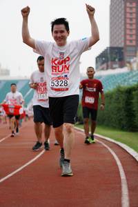 BIB: 2019, 5328, 3161
                            <button type="button" onclick="openModal(6022522)" class="btn btn-primary btn-sm float-right btn-popup" data-toggle="modal" data-target=".modal-high-quality">
                        <i class="fas fa-shopping-cart"></i> Add to Cart
                    </button>
                                            <button type="button" onclick="isThisMe(6022522, true)" class="btn btn-success btn-sm float-right btn-popup btn-isme hidden" data-toggle="tooltip" data-placement="bottom" title="นี่คือรูปของคุณใช่ไหม คลิกที่นี่เพื่อเอาเข้าอัลบั้ม">
                        <i class="fas fa-plus"></i> Add to album
                    </button>
                    <button type="button" onclick="isThisMe(6022522, false)" class="btn btn-warning btn-sm float-right btn-popup btn-isnotme hidden">
                        <i class="fas fa-ban"></i> Remove from album
                    </button>