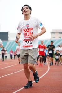 BIB: 1764
                            <button type="button" onclick="openModal(5941251)" class="btn btn-primary btn-sm float-right btn-popup" data-toggle="modal" data-target=".modal-high-quality">
                        <i class="fas fa-shopping-cart"></i> Add to Cart
                    </button>
                                            <button type="button" onclick="isThisMe(5941251, true)" class="btn btn-success btn-sm float-right btn-popup btn-isme hidden" data-toggle="tooltip" data-placement="bottom" title="นี่คือรูปของคุณใช่ไหม คลิกที่นี่เพื่อเอาเข้าอัลบั้ม">
                        <i class="fas fa-plus"></i> Add to album
                    </button>
                    <button type="button" onclick="isThisMe(5941251, false)" class="btn btn-warning btn-sm float-right btn-popup btn-isnotme hidden">
                        <i class="fas fa-ban"></i> Remove from album
                    </button>