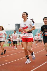 BIB: 4802, 165, 432
                            <button type="button" onclick="openModal(6025370)" class="btn btn-primary btn-sm float-right btn-popup" data-toggle="modal" data-target=".modal-high-quality">
                        <i class="fas fa-shopping-cart"></i> Add to Cart
                    </button>
                                            <button type="button" onclick="isThisMe(6025370, true)" class="btn btn-success btn-sm float-right btn-popup btn-isme hidden" data-toggle="tooltip" data-placement="bottom" title="นี่คือรูปของคุณใช่ไหม คลิกที่นี่เพื่อเอาเข้าอัลบั้ม">
                        <i class="fas fa-plus"></i> Add to album
                    </button>
                    <button type="button" onclick="isThisMe(6025370, false)" class="btn btn-warning btn-sm float-right btn-popup btn-isnotme hidden">
                        <i class="fas fa-ban"></i> Remove from album
                    </button>