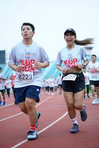 BIB: 8223, 222, 2672
                            <button type="button" onclick="openModal(5936616)" class="btn btn-primary btn-sm float-right btn-popup" data-toggle="modal" data-target=".modal-high-quality">
                        <i class="fas fa-shopping-cart"></i> Add to Cart
                    </button>
                                            <button type="button" onclick="isThisMe(5936616, true)" class="btn btn-success btn-sm float-right btn-popup btn-isme hidden" data-toggle="tooltip" data-placement="bottom" title="นี่คือรูปของคุณใช่ไหม คลิกที่นี่เพื่อเอาเข้าอัลบั้ม">
                        <i class="fas fa-plus"></i> Add to album
                    </button>
                    <button type="button" onclick="isThisMe(5936616, false)" class="btn btn-warning btn-sm float-right btn-popup btn-isnotme hidden">
                        <i class="fas fa-ban"></i> Remove from album
                    </button>