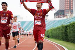 BIB: 3992, 2263, 4669
                            <button type="button" onclick="openModal(6026296)" class="btn btn-primary btn-sm float-right btn-popup" data-toggle="modal" data-target=".modal-high-quality">
                        <i class="fas fa-shopping-cart"></i> Add to Cart
                    </button>
                                            <button type="button" onclick="isThisMe(6026296, true)" class="btn btn-success btn-sm float-right btn-popup btn-isme hidden" data-toggle="tooltip" data-placement="bottom" title="นี่คือรูปของคุณใช่ไหม คลิกที่นี่เพื่อเอาเข้าอัลบั้ม">
                        <i class="fas fa-plus"></i> Add to album
                    </button>
                    <button type="button" onclick="isThisMe(6026296, false)" class="btn btn-warning btn-sm float-right btn-popup btn-isnotme hidden">
                        <i class="fas fa-ban"></i> Remove from album
                    </button>