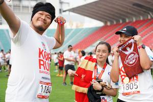 BIB: 1805, 1184
                            <button type="button" onclick="openModal(5917769)" class="btn btn-primary btn-sm float-right btn-popup" data-toggle="modal" data-target=".modal-high-quality">
                        <i class="fas fa-shopping-cart"></i> Add to Cart
                    </button>
                                            <button type="button" onclick="isThisMe(5917769, true)" class="btn btn-success btn-sm float-right btn-popup btn-isme hidden" data-toggle="tooltip" data-placement="bottom" title="นี่คือรูปของคุณใช่ไหม คลิกที่นี่เพื่อเอาเข้าอัลบั้ม">
                        <i class="fas fa-plus"></i> Add to album
                    </button>
                    <button type="button" onclick="isThisMe(5917769, false)" class="btn btn-warning btn-sm float-right btn-popup btn-isnotme hidden">
                        <i class="fas fa-ban"></i> Remove from album
                    </button>