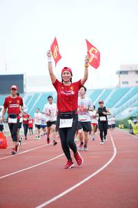 BIB: 2756, 6529
                            <button type="button" onclick="openModal(5937118)" class="btn btn-primary btn-sm float-right btn-popup" data-toggle="modal" data-target=".modal-high-quality">
                        <i class="fas fa-shopping-cart"></i> Add to Cart
                    </button>
                                            <button type="button" onclick="isThisMe(5937118, true)" class="btn btn-success btn-sm float-right btn-popup btn-isme hidden" data-toggle="tooltip" data-placement="bottom" title="นี่คือรูปของคุณใช่ไหม คลิกที่นี่เพื่อเอาเข้าอัลบั้ม">
                        <i class="fas fa-plus"></i> Add to album
                    </button>
                    <button type="button" onclick="isThisMe(5937118, false)" class="btn btn-warning btn-sm float-right btn-popup btn-isnotme hidden">
                        <i class="fas fa-ban"></i> Remove from album
                    </button>