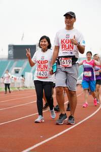 BIB: 201, 1619, 1620, 5681, 680
                            <button type="button" onclick="openModal(6026821)" class="btn btn-primary btn-sm float-right btn-popup" data-toggle="modal" data-target=".modal-high-quality">
                        <i class="fas fa-shopping-cart"></i> Add to Cart
                    </button>
                                            <button type="button" onclick="isThisMe(6026821, true)" class="btn btn-success btn-sm float-right btn-popup btn-isme hidden" data-toggle="tooltip" data-placement="bottom" title="นี่คือรูปของคุณใช่ไหม คลิกที่นี่เพื่อเอาเข้าอัลบั้ม">
                        <i class="fas fa-plus"></i> Add to album
                    </button>
                    <button type="button" onclick="isThisMe(6026821, false)" class="btn btn-warning btn-sm float-right btn-popup btn-isnotme hidden">
                        <i class="fas fa-ban"></i> Remove from album
                    </button>