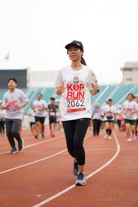 BIB: 2062
                            <button type="button" onclick="openModal(6022385)" class="btn btn-primary btn-sm float-right btn-popup" data-toggle="modal" data-target=".modal-high-quality">
                        <i class="fas fa-shopping-cart"></i> Add to Cart
                    </button>
                                            <button type="button" onclick="isThisMe(6022385, true)" class="btn btn-success btn-sm float-right btn-popup btn-isme hidden" data-toggle="tooltip" data-placement="bottom" title="นี่คือรูปของคุณใช่ไหม คลิกที่นี่เพื่อเอาเข้าอัลบั้ม">
                        <i class="fas fa-plus"></i> Add to album
                    </button>
                    <button type="button" onclick="isThisMe(6022385, false)" class="btn btn-warning btn-sm float-right btn-popup btn-isnotme hidden">
                        <i class="fas fa-ban"></i> Remove from album
                    </button>