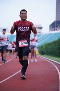 BIB: 1590
                            <button type="button" onclick="openModal(5935584)" class="btn btn-primary btn-sm float-right btn-popup" data-toggle="modal" data-target=".modal-high-quality">
                        <i class="fas fa-shopping-cart"></i> Add to Cart
                    </button>
                                            <button type="button" onclick="isThisMe(5935584, true)" class="btn btn-success btn-sm float-right btn-popup btn-isme hidden" data-toggle="tooltip" data-placement="bottom" title="นี่คือรูปของคุณใช่ไหม คลิกที่นี่เพื่อเอาเข้าอัลบั้ม">
                        <i class="fas fa-plus"></i> Add to album
                    </button>
                    <button type="button" onclick="isThisMe(5935584, false)" class="btn btn-warning btn-sm float-right btn-popup btn-isnotme hidden">
                        <i class="fas fa-ban"></i> Remove from album
                    </button>