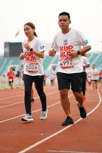 BIB: 4992, 5006, 2015
                            <button type="button" onclick="openModal(6022837)" class="btn btn-primary btn-sm float-right btn-popup" data-toggle="modal" data-target=".modal-high-quality">
                        <i class="fas fa-shopping-cart"></i> Add to Cart
                    </button>
                                            <button type="button" onclick="isThisMe(6022837, true)" class="btn btn-success btn-sm float-right btn-popup btn-isme hidden" data-toggle="tooltip" data-placement="bottom" title="นี่คือรูปของคุณใช่ไหม คลิกที่นี่เพื่อเอาเข้าอัลบั้ม">
                        <i class="fas fa-plus"></i> Add to album
                    </button>
                    <button type="button" onclick="isThisMe(6022837, false)" class="btn btn-warning btn-sm float-right btn-popup btn-isnotme hidden">
                        <i class="fas fa-ban"></i> Remove from album
                    </button>