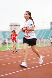 BIB: 8388
                            <button type="button" onclick="openModal(6026286)" class="btn btn-primary btn-sm float-right btn-popup" data-toggle="modal" data-target=".modal-high-quality">
                        <i class="fas fa-shopping-cart"></i> Add to Cart
                    </button>
                                            <button type="button" onclick="isThisMe(6026286, true)" class="btn btn-success btn-sm float-right btn-popup btn-isme hidden" data-toggle="tooltip" data-placement="bottom" title="นี่คือรูปของคุณใช่ไหม คลิกที่นี่เพื่อเอาเข้าอัลบั้ม">
                        <i class="fas fa-plus"></i> Add to album
                    </button>
                    <button type="button" onclick="isThisMe(6026286, false)" class="btn btn-warning btn-sm float-right btn-popup btn-isnotme hidden">
                        <i class="fas fa-ban"></i> Remove from album
                    </button>