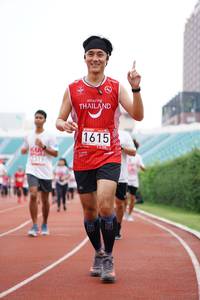 BIB: 1615
                            <button type="button" onclick="openModal(5941137)" class="btn btn-primary btn-sm float-right btn-popup" data-toggle="modal" data-target=".modal-high-quality">
                        <i class="fas fa-shopping-cart"></i> Add to Cart
                    </button>
                                            <button type="button" onclick="isThisMe(5941137, true)" class="btn btn-success btn-sm float-right btn-popup btn-isme hidden" data-toggle="tooltip" data-placement="bottom" title="นี่คือรูปของคุณใช่ไหม คลิกที่นี่เพื่อเอาเข้าอัลบั้ม">
                        <i class="fas fa-plus"></i> Add to album
                    </button>
                    <button type="button" onclick="isThisMe(5941137, false)" class="btn btn-warning btn-sm float-right btn-popup btn-isnotme hidden">
                        <i class="fas fa-ban"></i> Remove from album
                    </button>